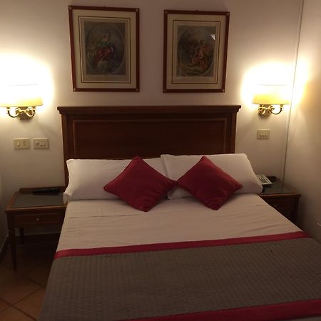 Hotel Sole Roma Buitenkant foto