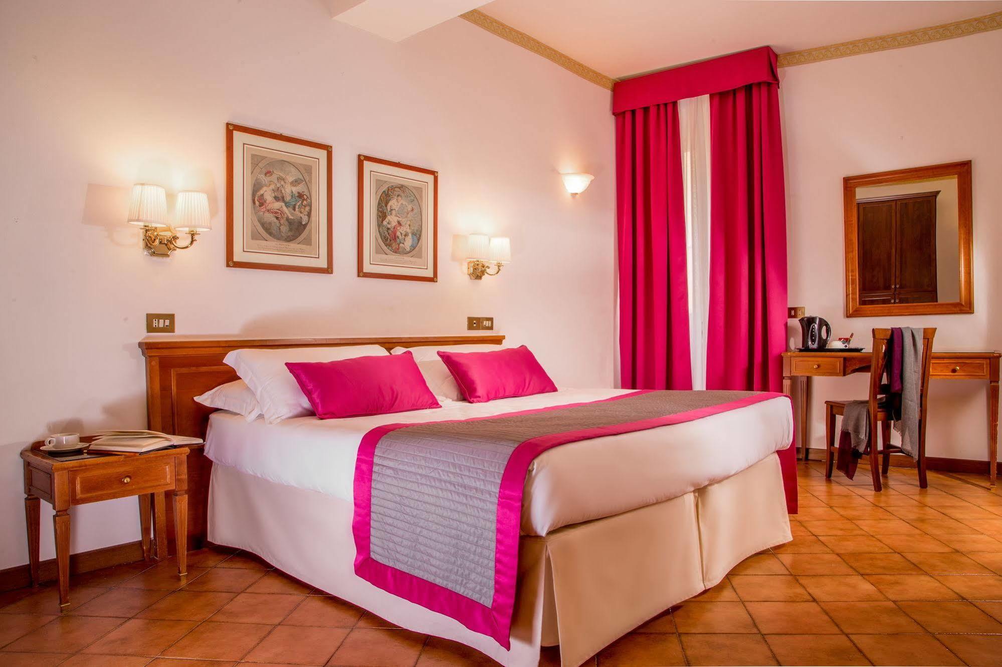 Hotel Sole Roma Buitenkant foto