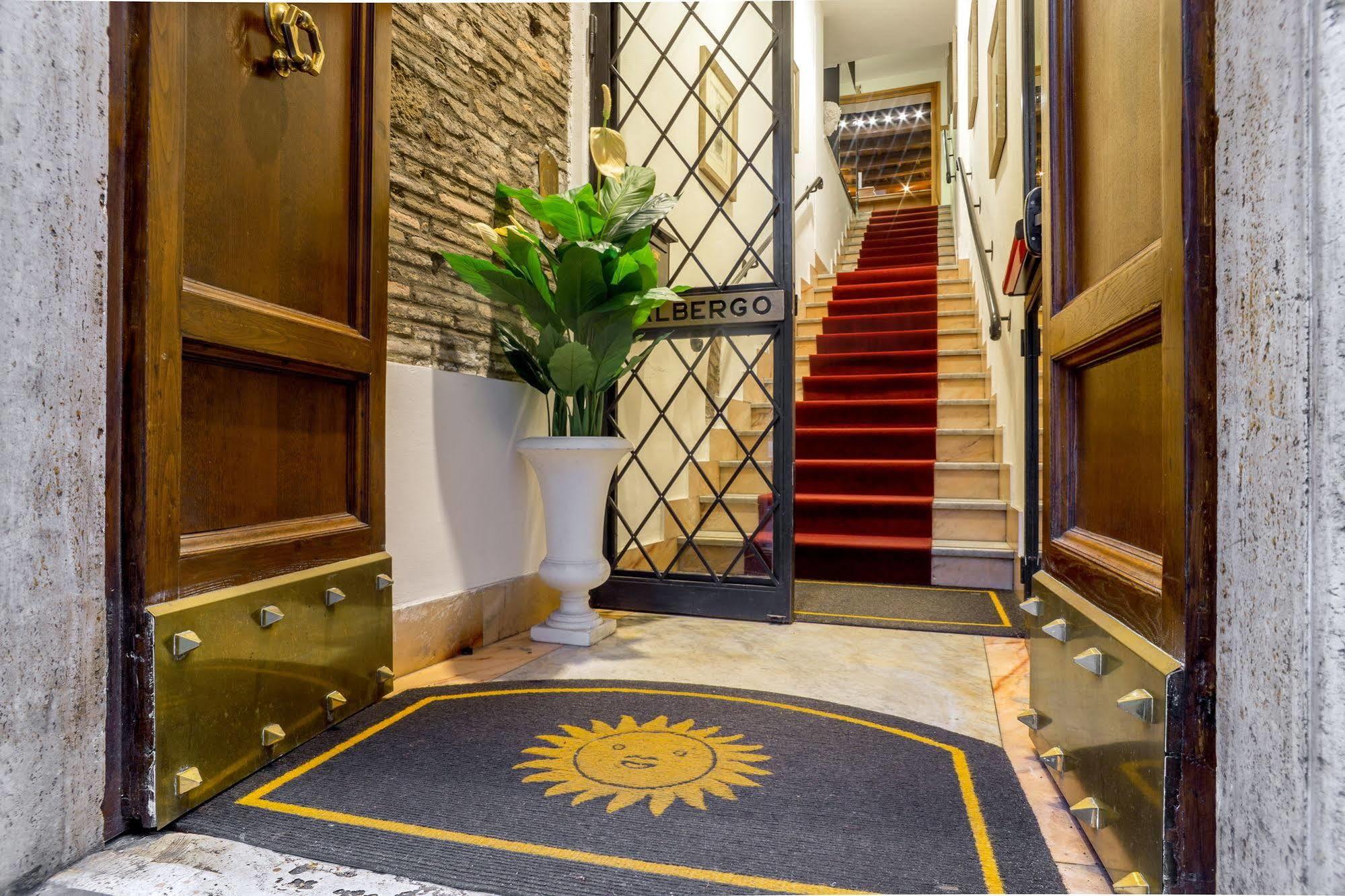 Hotel Sole Roma Buitenkant foto