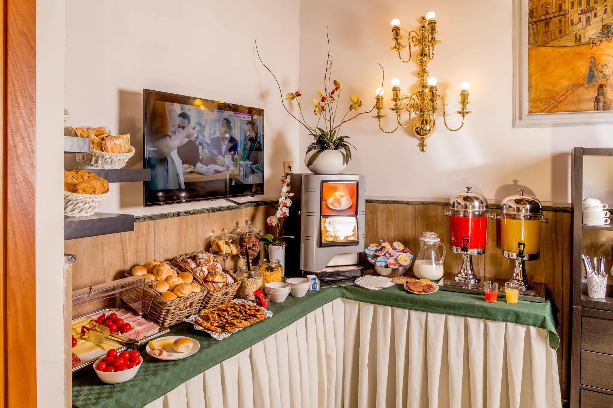 Hotel Sole Roma Buitenkant foto