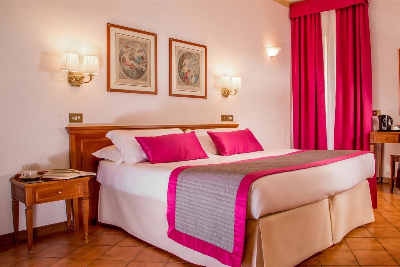Hotel Sole Roma Buitenkant foto